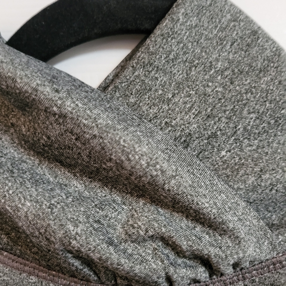 Layer 8 Womens Gray Long Sleeve Quick Dry Thermal Shirt With Thumbholes Size L - Picture 5 of 6